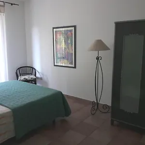 https://apartment-san-filippo.it-tuscanyhotel.com