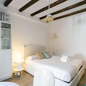 https://milano-apartments-santagostino.it-lombardy.com